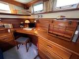Grand Banks 42 Heritage- aft cabin dressing table